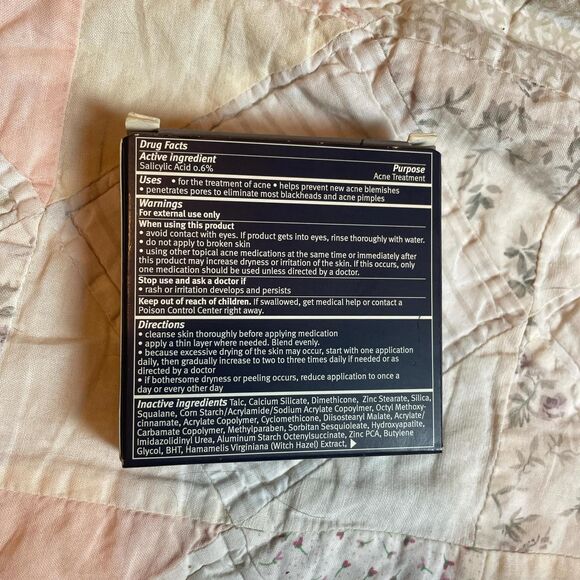 avon clear finish great complexion acne treatment pressed powder 2001 nib - Picture 2 of 7